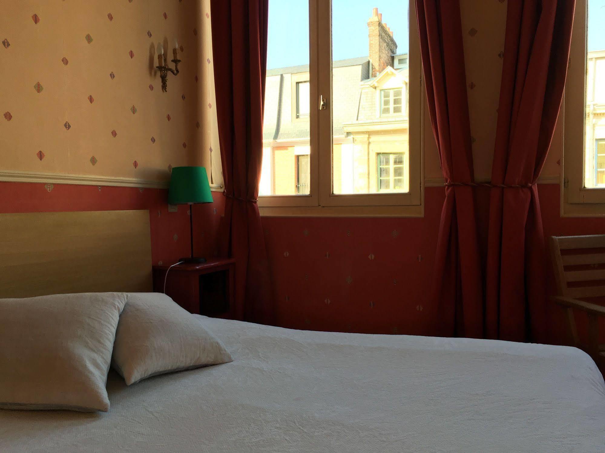 Hotel Des Carmes - Rouen Exteriör bild